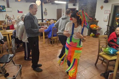 Klaun v Domově U Nás