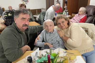 Vánoční posezení v Domově U Nás 2025