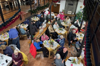 Vánoční posezení v Domově U Nás 2025